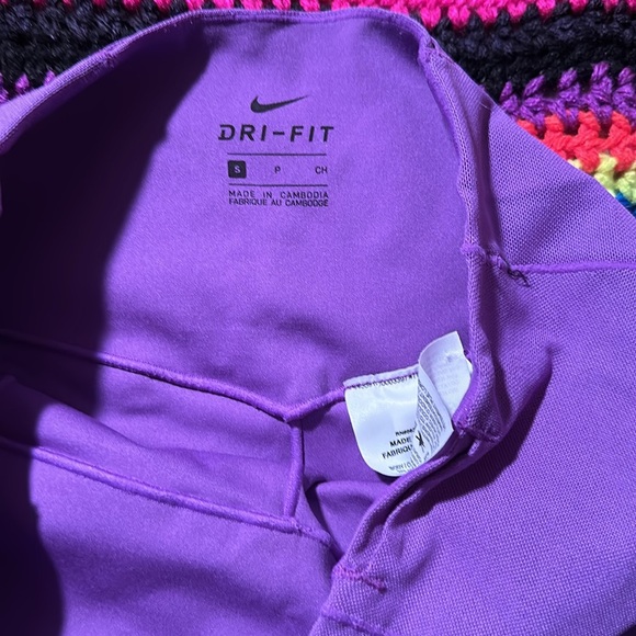 Nike Small Shorts - Picture 3 of 8